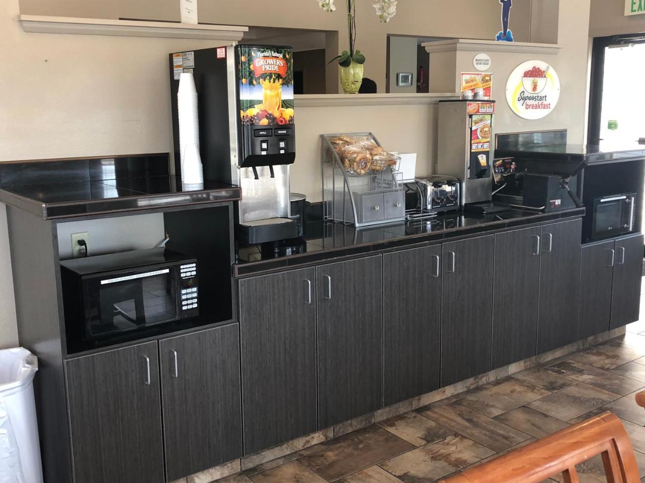 Super 8 By Wyndham Pocatello Hotel Kültér fotó